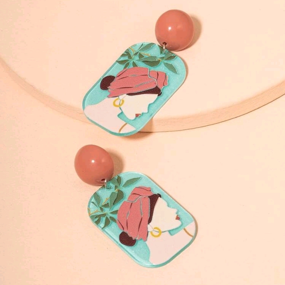 Graphic Woman Earrings